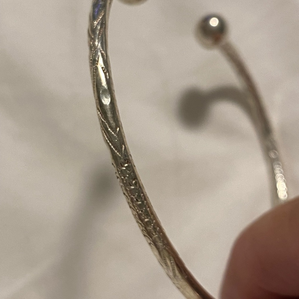 Vintage Sterling Silver Cuff Bracelet Ball Ends Etching - Picture 2 of 9